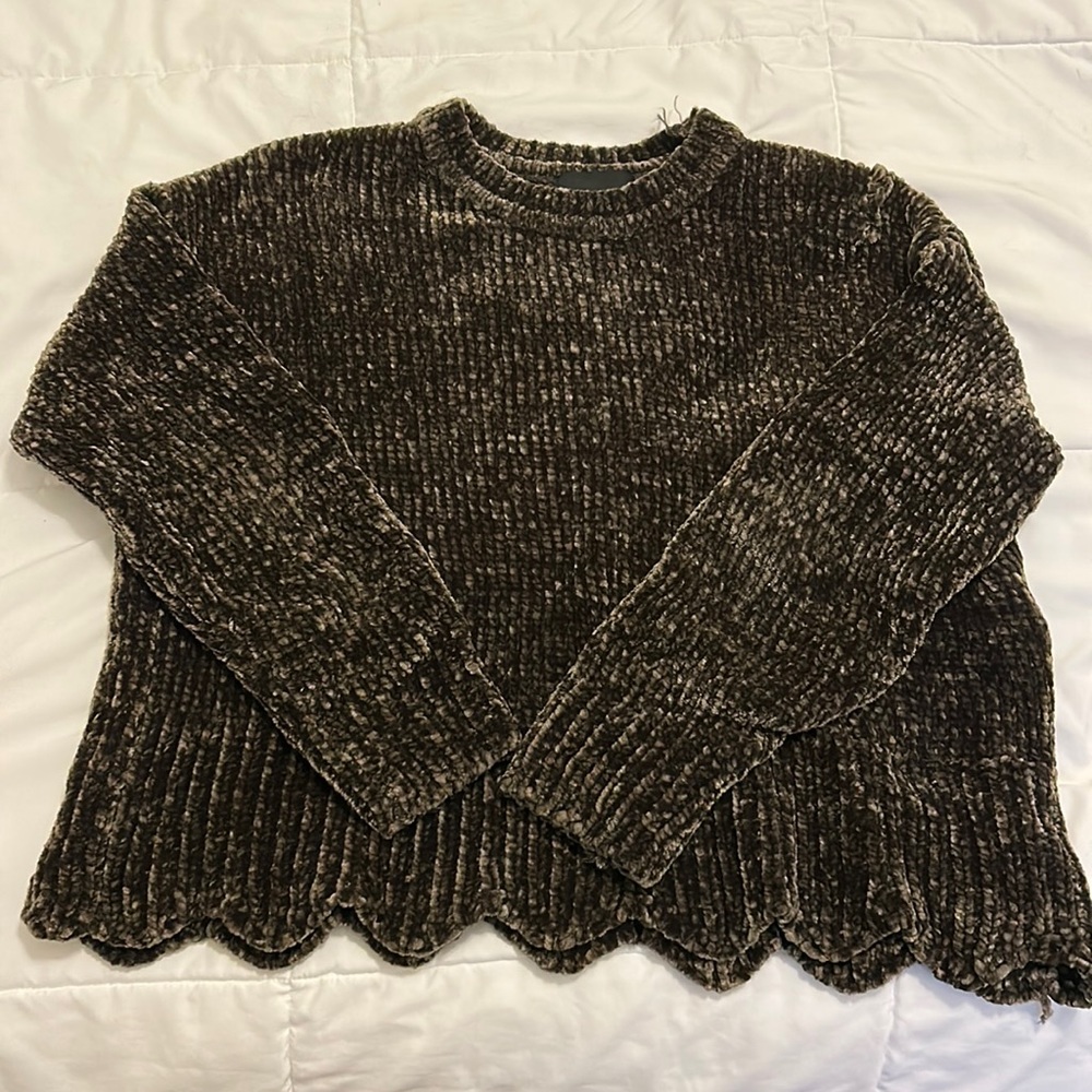 Wave Hem Chenille Sweater - Brown